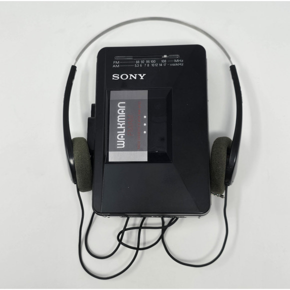 Sony Walkman WM-AF23 Cassette AM/FM Radio Original Packaging New Belts WORKS - Picture 4 of 16